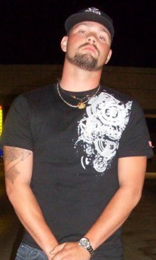 RonAnthony01's profile picture. 