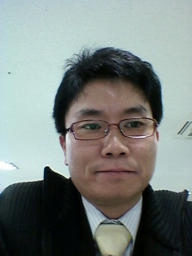 andrewjaeki's profile picture. 자신의 명성이 자신의 진실보다 덜 빛날때 복이있다./ 공익이란?/ 훌륭한 아버지 되기/소통하기/이해하기