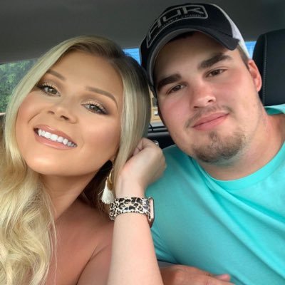 juliepreece12's profile picture. Librarian 👩🏼‍🏫 Wife💍 Momma💕