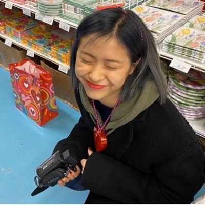 ryujiniscatx's profile picture. 신류진 (n.) — เเงวตัวเร้กน่ารักของพี่ลีอา🥺