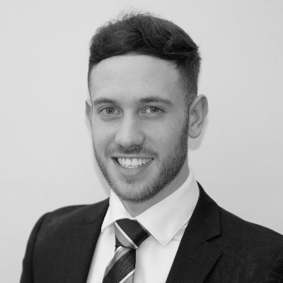 director of @StarrisProjects | head for numbers | heart for marketing | hands for golf.