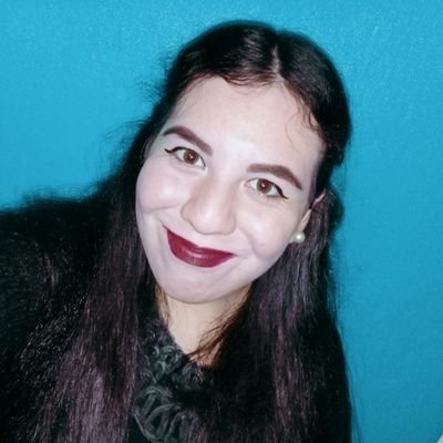 KarenDeLeon95's profile picture. 