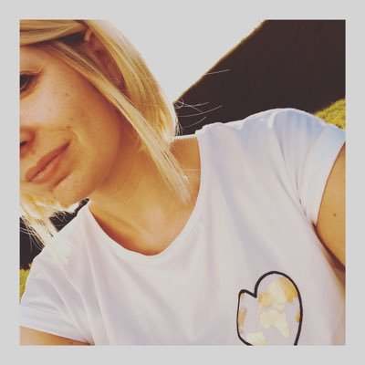 Anastiche's profile picture. 