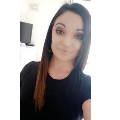 laufarrell23's profile picture. Irish 🇮🇪 - LFC ⚽❤️