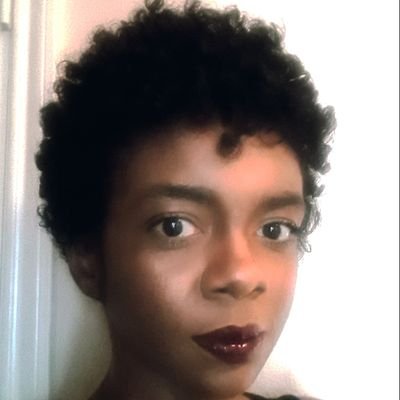 BrownIdahor's profile picture. .....somewhere in the middle. Likes/Retweets do not mean party affiliation. ..secretly rooting for The Knight King