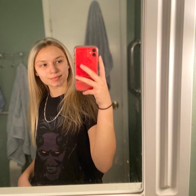 myah_loree's profile picture. 