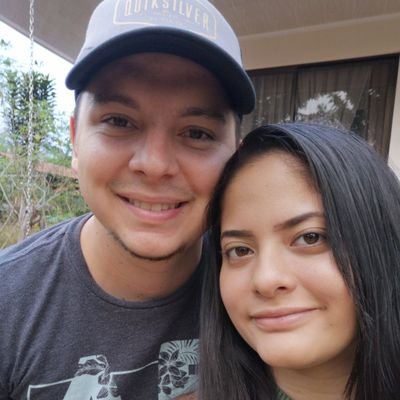 Love the education of history 🌎📚🗿⛰️, the kitchen 🍳🥘🍢🍜🥗🥦🌶️🍖🥩👨🏼🍳 and my beautiful wife 👰💘