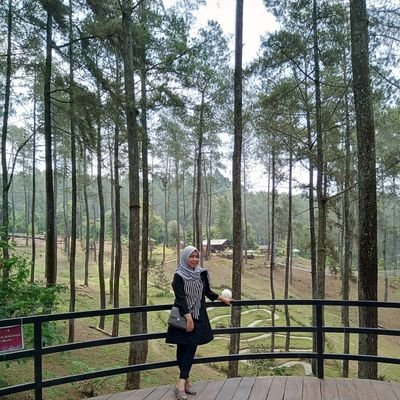 indah_dacrostic's profile picture. 