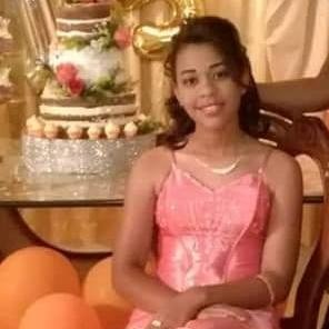 anais_viloria's profile picture. Me gusta bailar y cantar con mis familiares y amigos
