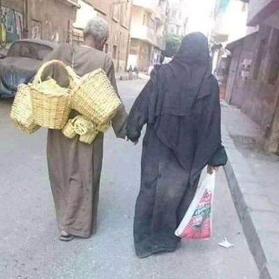 واتقوا يوما ترجعون فيه إلى الله ثم توفي كل نفس ما كسبت وهم لا يظلمون.