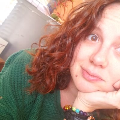 elcinco's profile picture. Rebel debutante with a dash of nerd