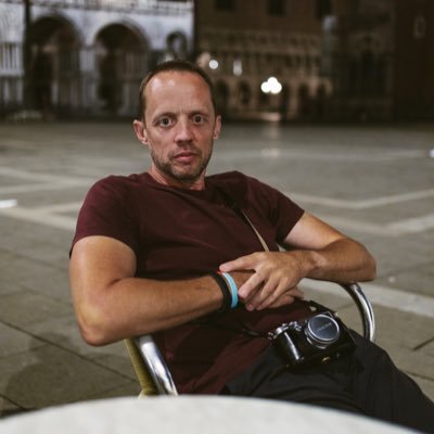 jimmyleephoto's profile picture. freelance photographer of many things with an obsession for street .All my work is subject to terms of use and ©. https://t.co/HhxIMESxdb