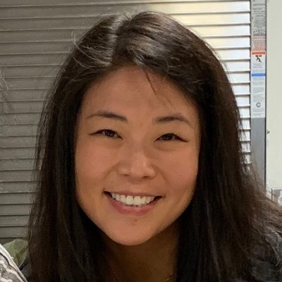 yvelin_y's profile picture. 