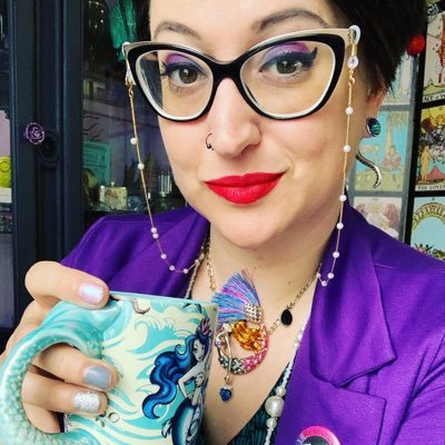Professor Sex. 🏳️🌈 🏳️⚧️COO for @ticklelife Board-Certified #SexEducator. Author. #Sexologist #SpacesHost #SexEdAndCoffee #SexEd