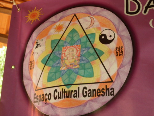 GANESHA - Onde você encontra a paz interior!
Anderson do Vale apresenta a Yoga, as danças e as terapias holísticas onde há a harmonia do corpo, mente e alma.