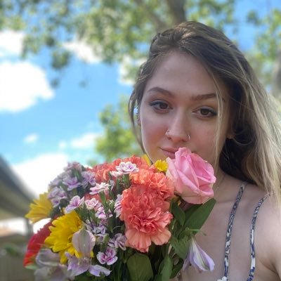 rosyisisrose Profile Picture