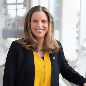 Associate AD/External Relations - Siena College. Former Associate VP/Director of Athletics - The College of Saint Rose. Most importantly, wife and mom of 2.