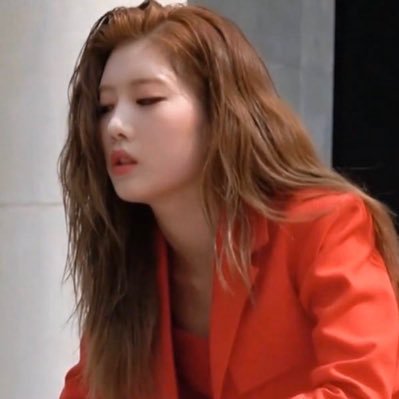 don’t forget that kim lip loves you!!!