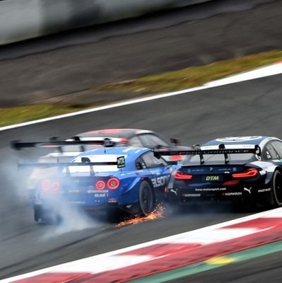 車、歴史好き
骨髄異形成症候群→造血幹細胞移植(ハプロ移植)→肺炎治療による大腿骨骨頭壊死→右人工股関節置換→職場復帰!