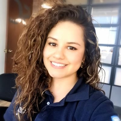 Mujer, apasionada por la Sostenibilidad, me gusta actuar desde las posibilidades y creo firmemente que el mundo lo cambiamos juntos.