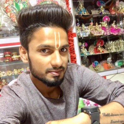 Mohitverma7500's profile picture. पीतल,अष्टधातू की देवमूर्तियोंके अथवा पीतलझूले एवं सिल्वरऔरगोल्ड मेटल के झूले के थोकनिर्माता,विक्रेता।सम्पर्क के लियेDMकरें।👉🏻7500970008Tweets in likes🇮🇳🚩🚩