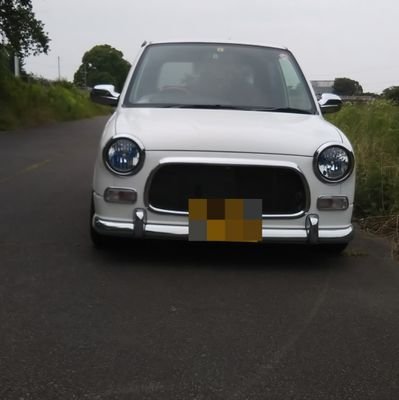 R9siZskumEtcsNO's profile picture. 黒鯛のへち釣り好きオヤジです。10年程前から細々とオオクワガタをブリードしてます。最近は自作菌糸瓶や菌糸材を使ったオオクワガタ飼育と、廃菌糸で自作したマットでユダイクスやヘラクレス飼育を主にやってます。