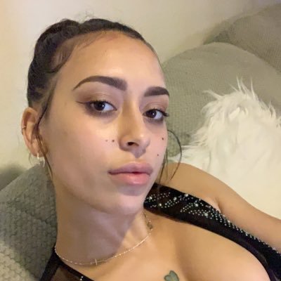 hey 👋 subscribe to my only fans anastienbitch :) #a #savage #nation. this page is to promote my only fans ❤️