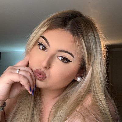 ylogike4's profile picture. 𝚕𝚊 𝚌𝚘𝚗𝚗𝚊𝚒𝚜𝚜𝚊𝚗𝚌𝚎 𝚙𝚊𝚛𝚕𝚎 𝚖𝚊𝚒𝚜 𝚕𝚊 𝚜𝚊𝚐𝚎𝚜𝚜𝚎 𝚎́𝚌𝚘𝚞𝚝𝚎.