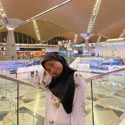 @_shux.husna