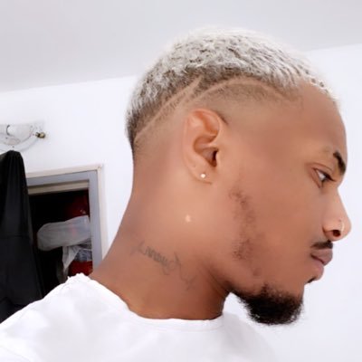 Anilsonn1's profile picture. Toujours le verre plains🍺 𝓒𝓐𝓑𝓞-𝓥𝓔𝓡𝓓𝓔 🇨🇻