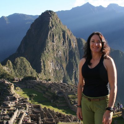 Registered Psychologist in private practice and Chief Strategy Officer at the Sinneave Family Foundation. Her focus is on promoting mental health in autism.