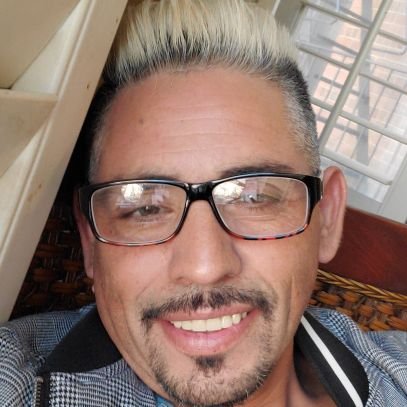 JJonesMunoz's profile picture. New Yorker, sarcastic, funny husband #nsfw #gay #vers IG jesusjonesm ✈🛳