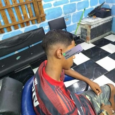 muito tiro pouca aula,pouca aula mais bandidos.🎭🔫