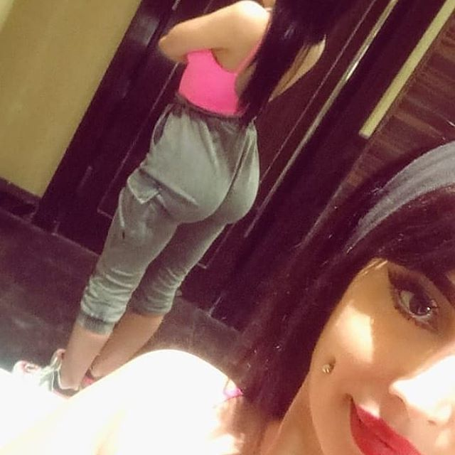 DameUnFollow's profile picture. Follow me and I'll follow
Sigueme que yo te sigo
Siga-me e eu vou seguir