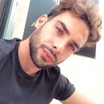 aandreunadal's profile picture. Vive tu vida....Que yo vivo mi sueño. Maquillador y peluquero