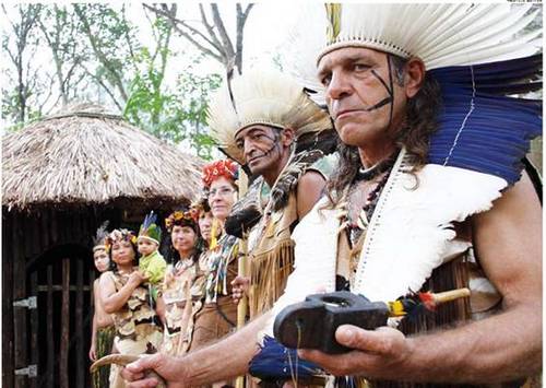 ECOTURISMO INDIGENA BRASILEIRO:QUER DIFUNDIR DE MANEIRA AMPLA, A CULTURA OS COSTUMES INDÍGENAS, ESCLARENDO OS DOGMAS QUE SOCIEDADE MODERNA NOS COLOCA