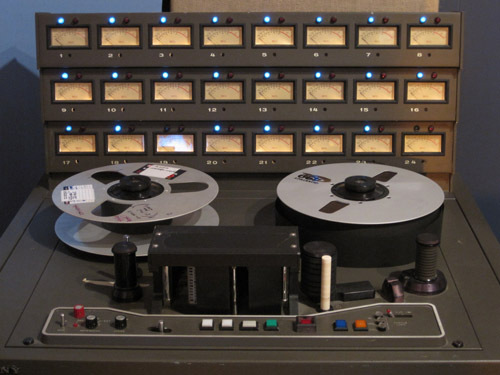 pieholdenstudio's profile picture. (773)698-6652
pieholdenstudios@gmail dot com