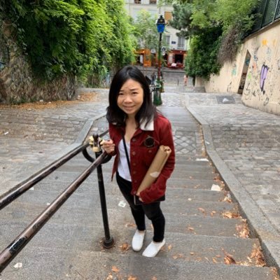 Biologist turned biotech marketer. Travel addict, baking enthusiast and curious about anything science related.