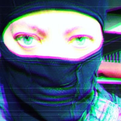 Photographer, web developer, voiceover artist, ex-radio DJ, urbex/entropy enthusiast, Lake Shore Driver, absurdity observer. Omnia Mutantur, Nihil Interit.