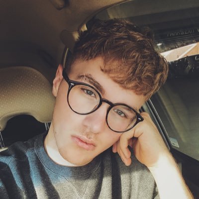 ChrisCalhounn's profile picture. MSU Tech Design & Stage Management 23’ 🐻