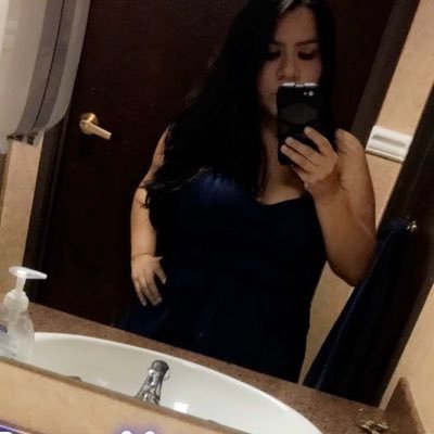 LilFeistyLatina's profile picture. Little weird but sweet