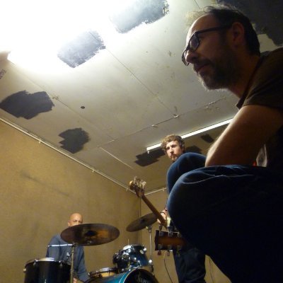 twitter for bromide band plus the odd RT for simon bromide and his new solo album 'following the moon' as he hasn't got his own twitter account.. yet!