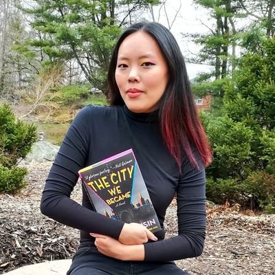 bookblogger of SFF/YA, adopted Chinese-American, she/her