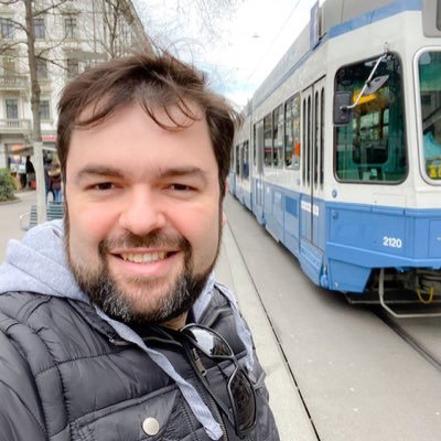 lstorani's profile picture. 