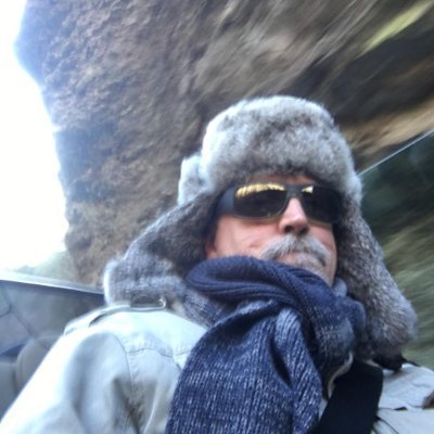 GladysEris's profile picture. i am simple