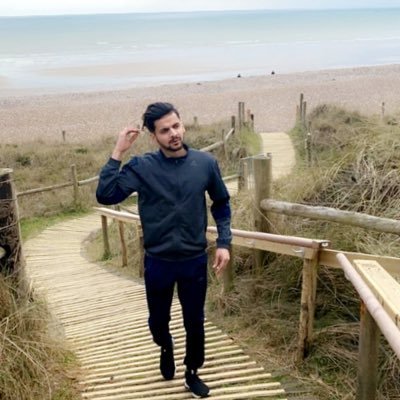 shahrukhk786's profile picture. London💙 Portsmouth Uni❤️