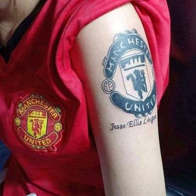 I dey follow back pass woman dem take 'For Girls' do am saf || Man United🔴⚪️