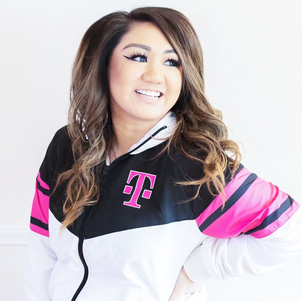 T-Mobile’s Merchandising Execution Mgr, making our stores look fly in Magenta! Fueled by iced coffee + winged eyeliner. Show me your Retail Merchandising! 🙌🏽