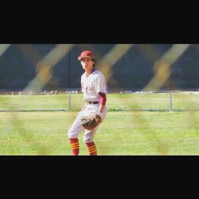 andygarcia890's profile picture. Ahs 22 football 🏈