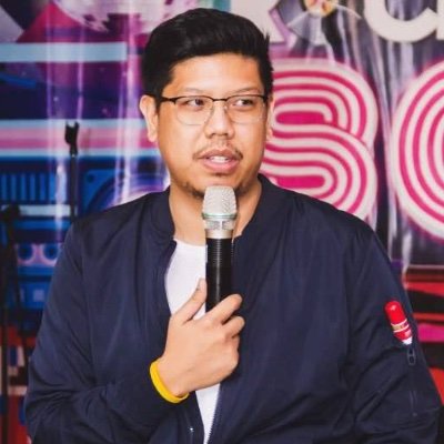 izwn's profile picture. I use design as tool to build businesses & communities | Cofounded VLT Labs (acquired by McKinsey & Co)